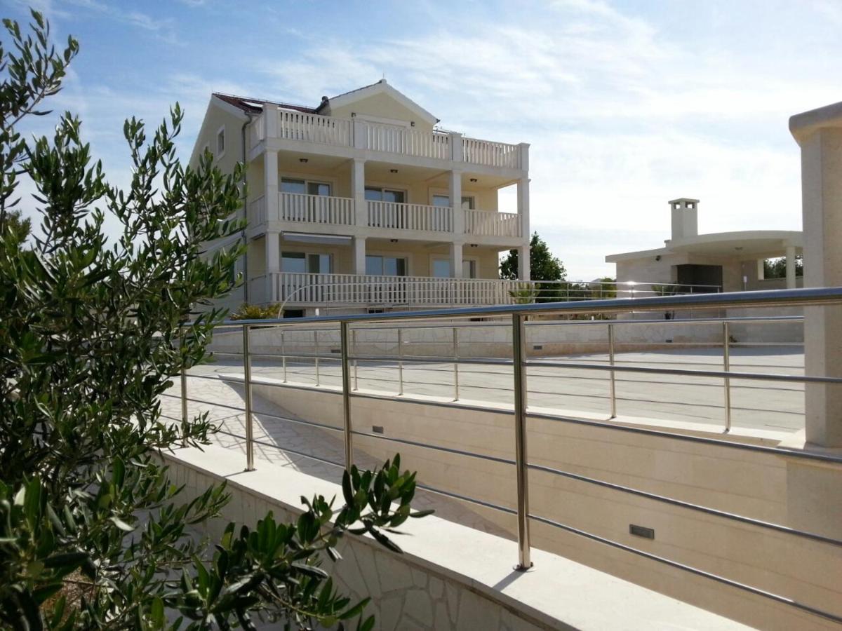 Villa Bachelor Βόντιτσε Εξωτερικό φωτογραφία